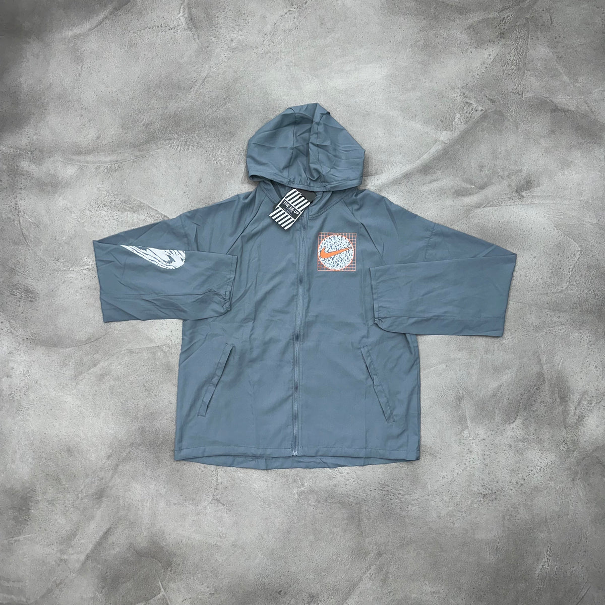 Nike GX Graphic Windrunner - Grey/White â REUPCLOTHINGSTORE